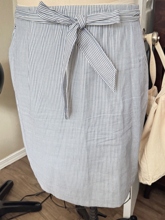 Lane Bryant Dresses & Skirts - Lane Bryant Blue and White Striped Tie-Waist Pencil Skirt
